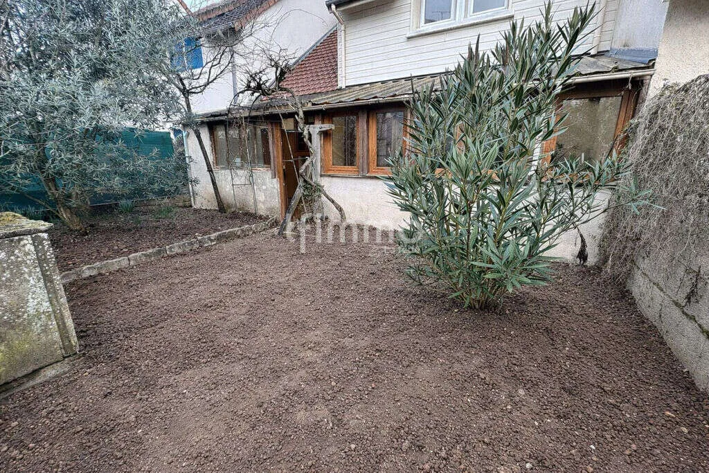 Jardin - Maison Mitoyenne 4 Pièces avec Terrasse à Vendôme
