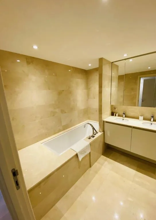 Salles de bain - Appartement Luxueux avec Vue Mer à Cannes