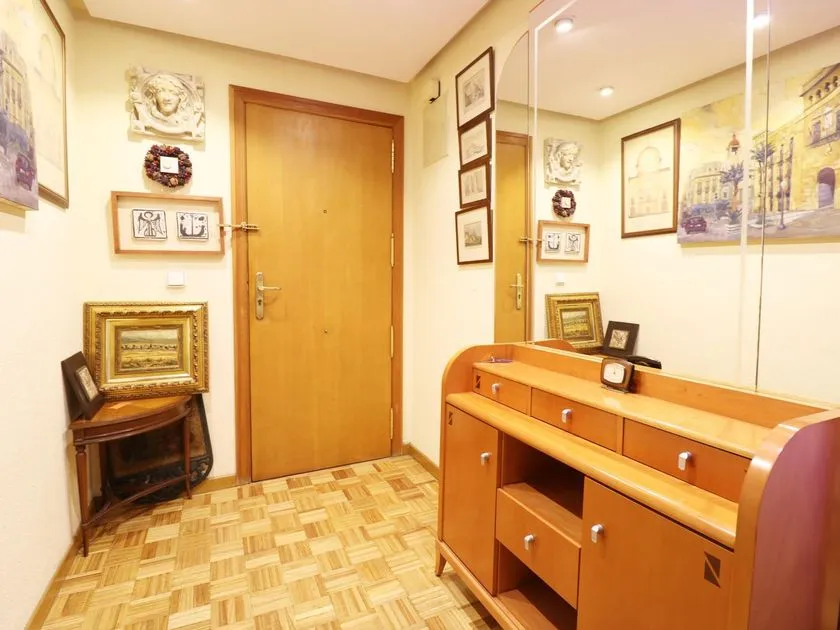 Entrée - Elegant Apartment with Balcony in Elche Centre