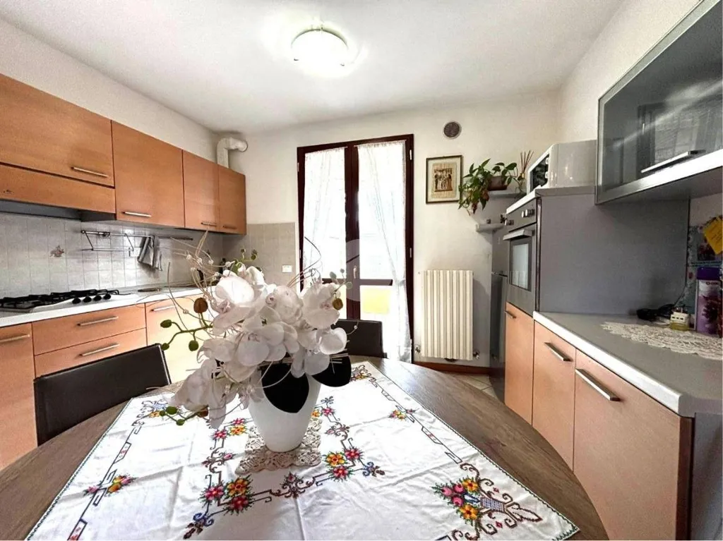 Köök - 3-Bedroom Apartment with Balcony in Fano