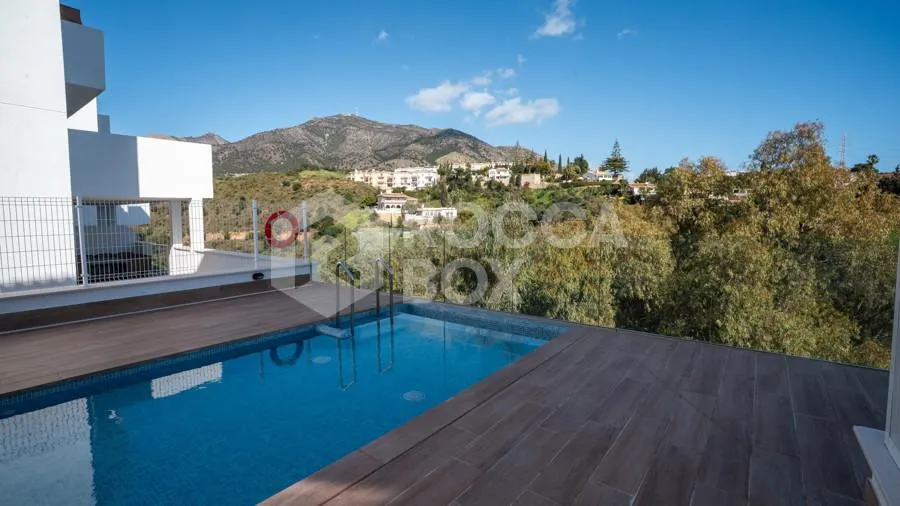 Bassein - 3-Bedroom Apartment with Sea View in Fuengirola