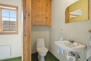 Bagni - Charming House with Pool in Gränby, Uppsala
