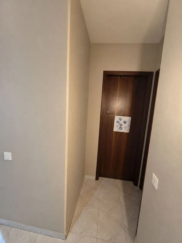hallway_entrance