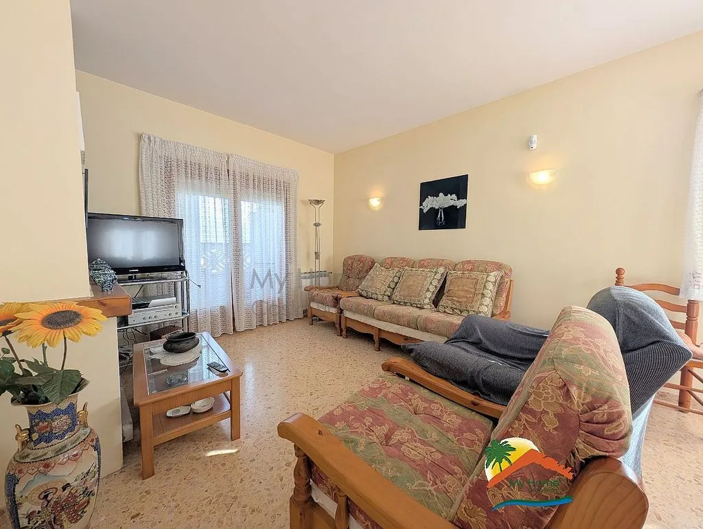 Soggiorno - Chalet with Pool and Terrace in Aiguaviva Parc