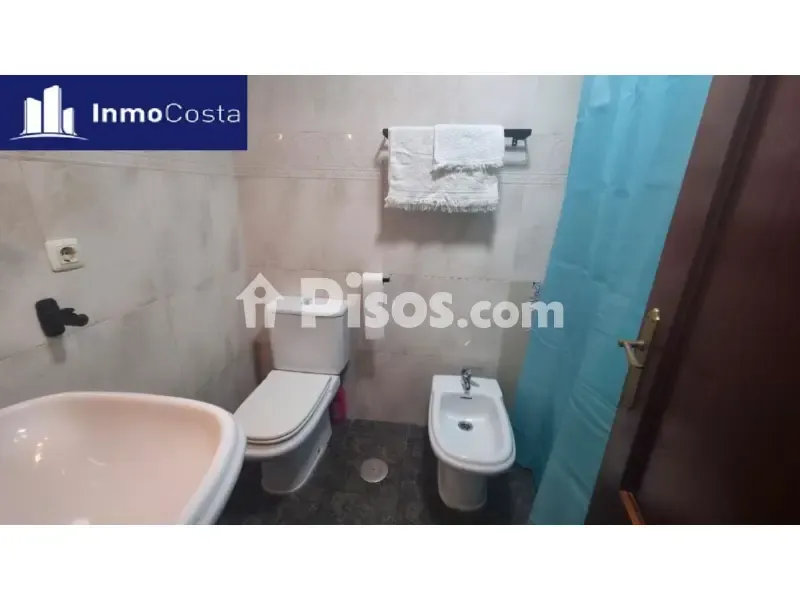Salles de bain - Furnished Flat with Comedor in La Linea