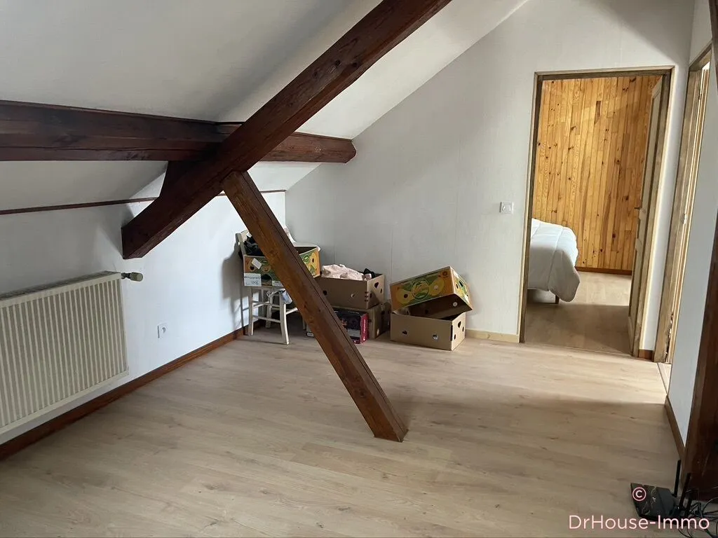 Pièces - Semi-detached House with Terrace in Vasperviller