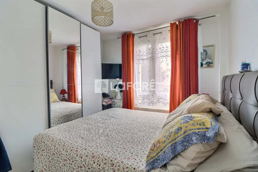Chambres - Appartement 3 Pièces avec Vue Végétation à Rueil-Malmaison