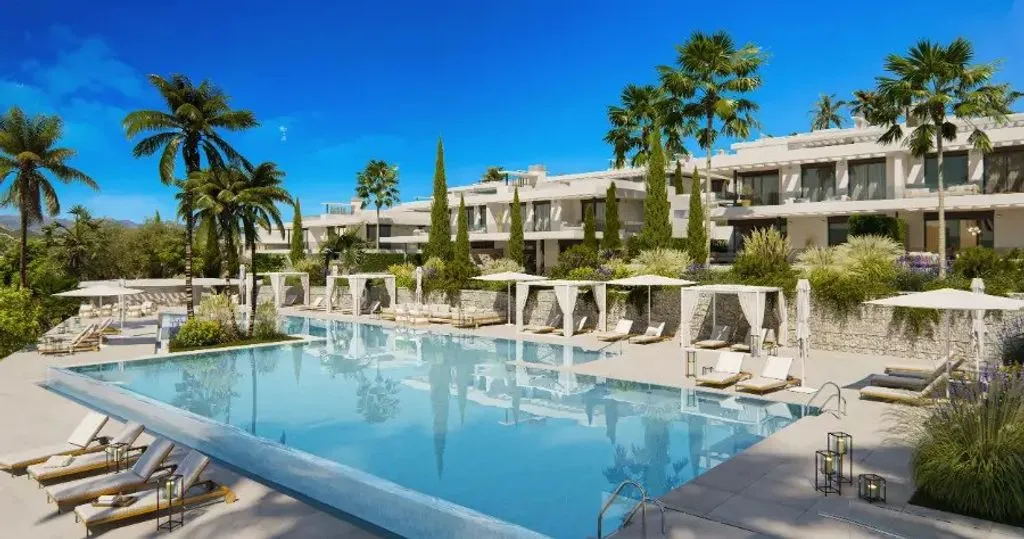 Pool - Luxury Penthouse with Mountain View in Marbella