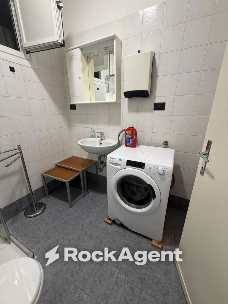 Salles de bain - Rear-Facing Apartment with Terrace in Padua Centre
