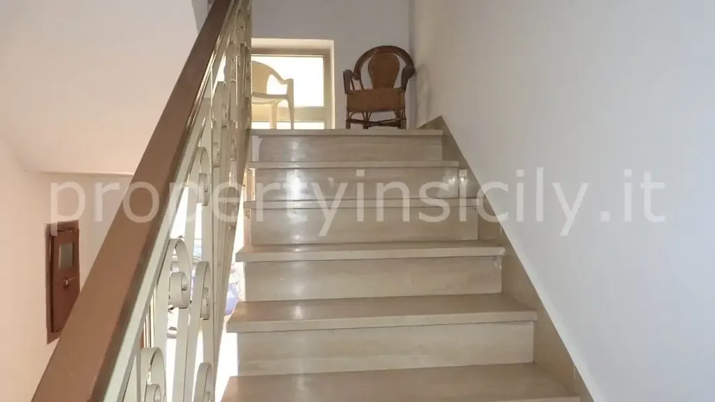 Pièces - Independent House with Panoramic Terrace in Cassibile