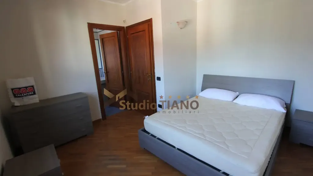Magamistoad - Bifamiliare Villa with Garden in Rende