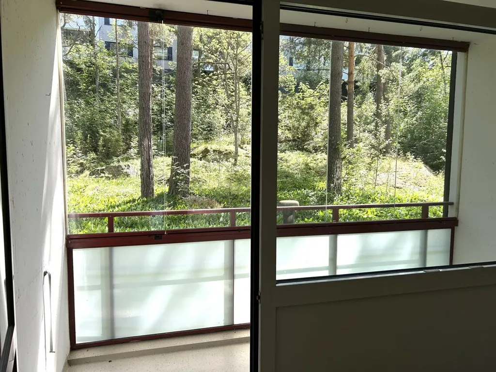 Balcon - 4-Bed Flat with Balcony in Paroalho, Rauma