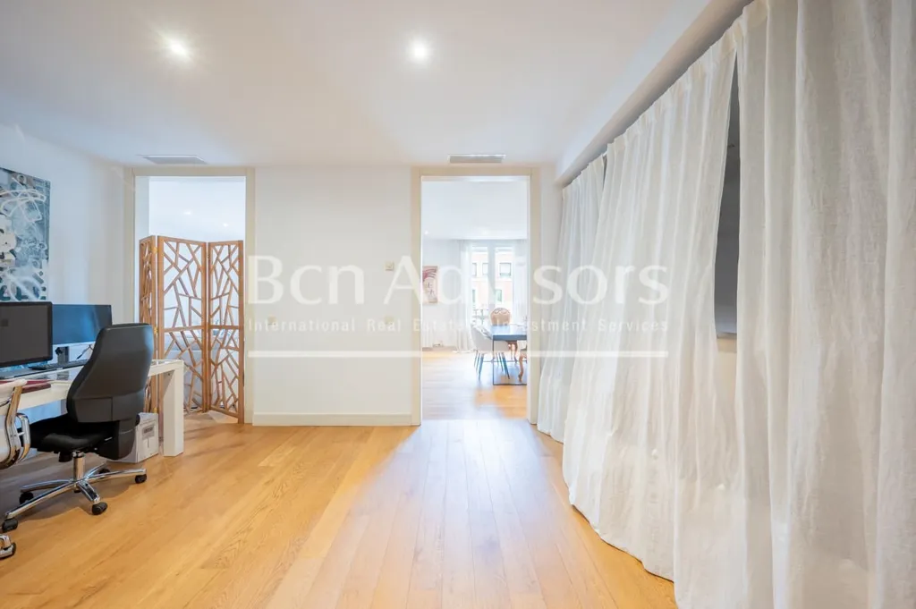 Kabinet - Renovated Apartment with Balcony in Dreta de l'Eixample