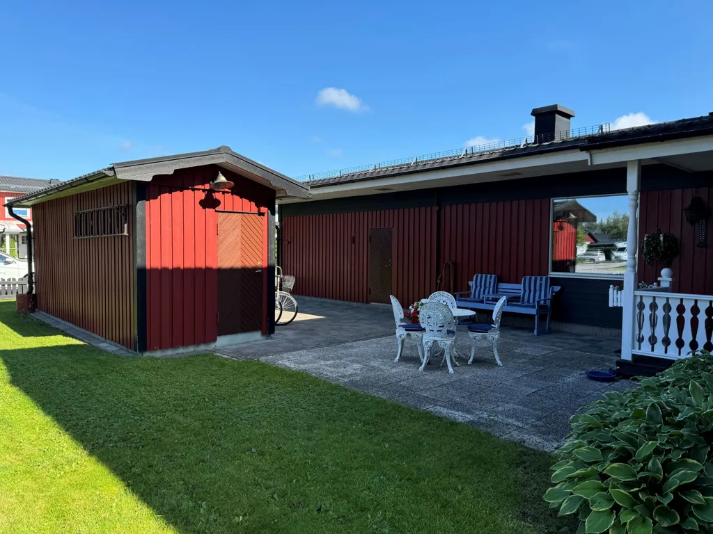 Terrasse - Villa with South/West Terrace in Hertsön
