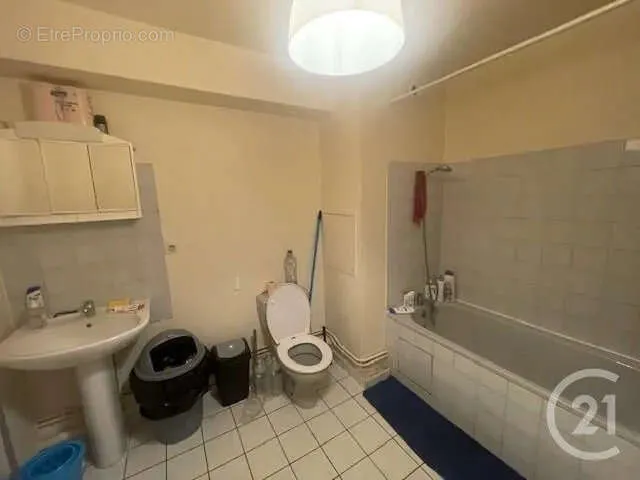 Bagni - Compact Flat with Garden in Melun