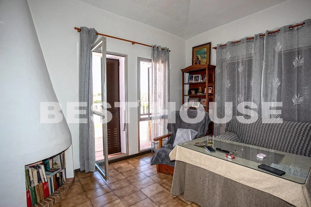 Kabinet - Chalet with Multiple Units in Centro, Almonte