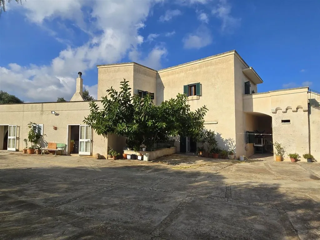 Välivaade - Apulian Masseria with Sea View in Monopoli