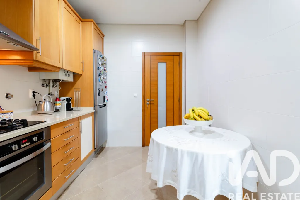 Cuisine - T3 Apartment with Private Terrace in Pardilhó Centre