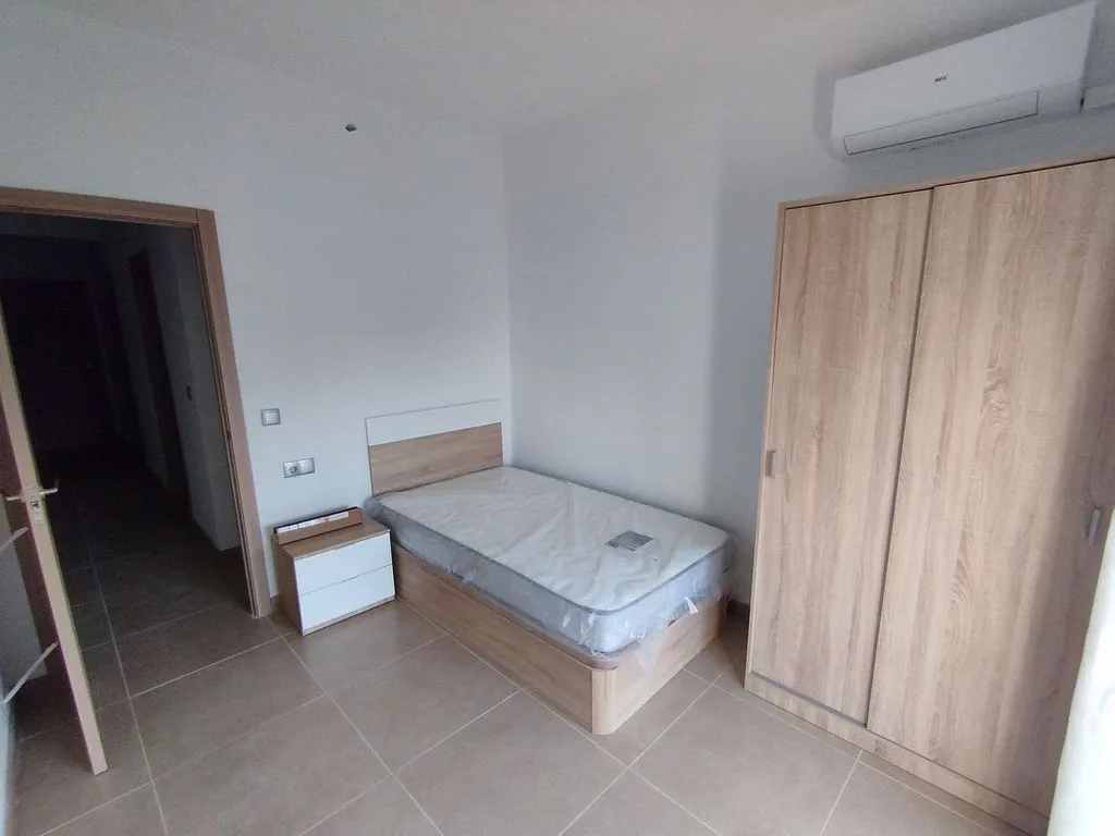 Chambres - Furnished Flat with Balcony in San Roque