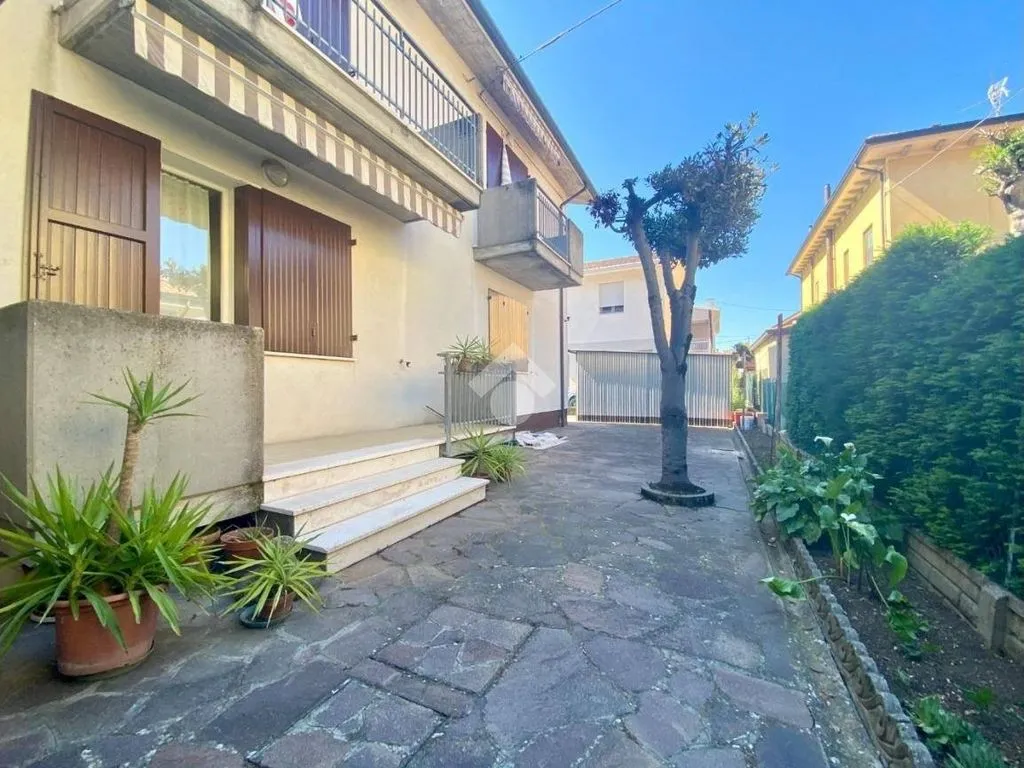 terrace_patio