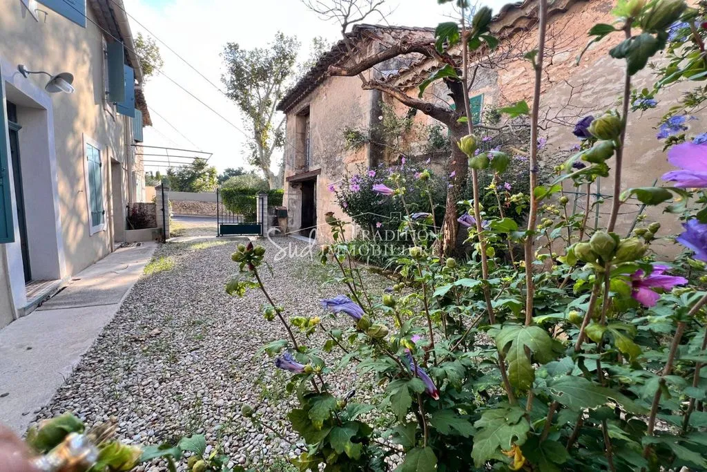 Jardin - Villa de 10 Pièces avec Jardin à Maussane-les-Alpilles