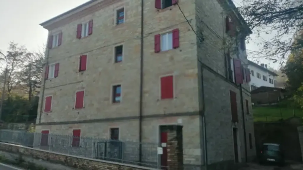 Välivaade - Two-Bedroom Apartment with Balcony in Serramazzoni