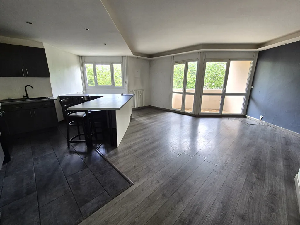 Cucina - Flat with Balcony in Eragny-sur-Oise