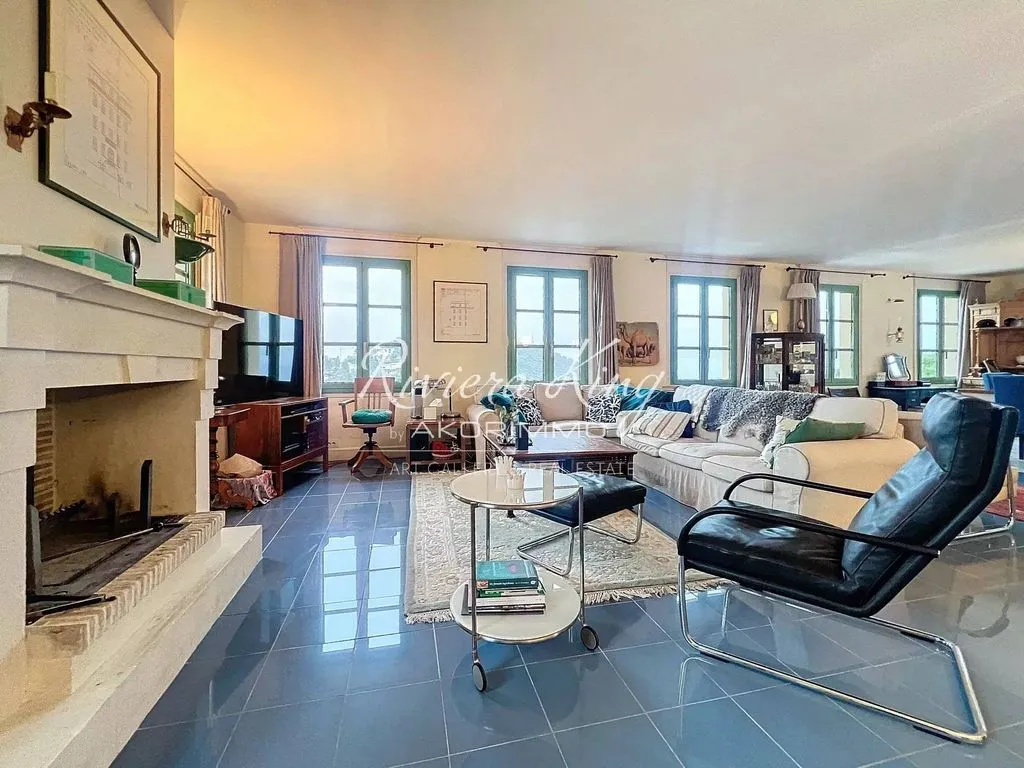 Soggiorno - Luxury Penthouse with Panoramic Views in Nice
