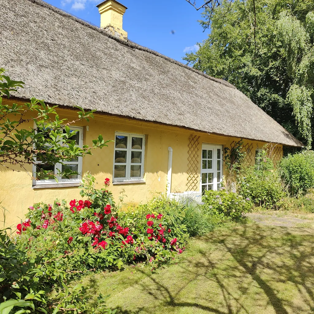 Extérieur - Handcrafted Cottage with Unique Garden in Kielstrup