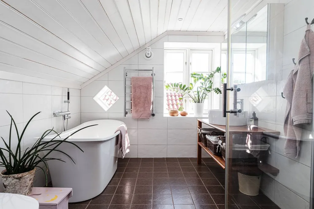 Vannitoad - Charming Farmhouse with Stables in Västra Sund