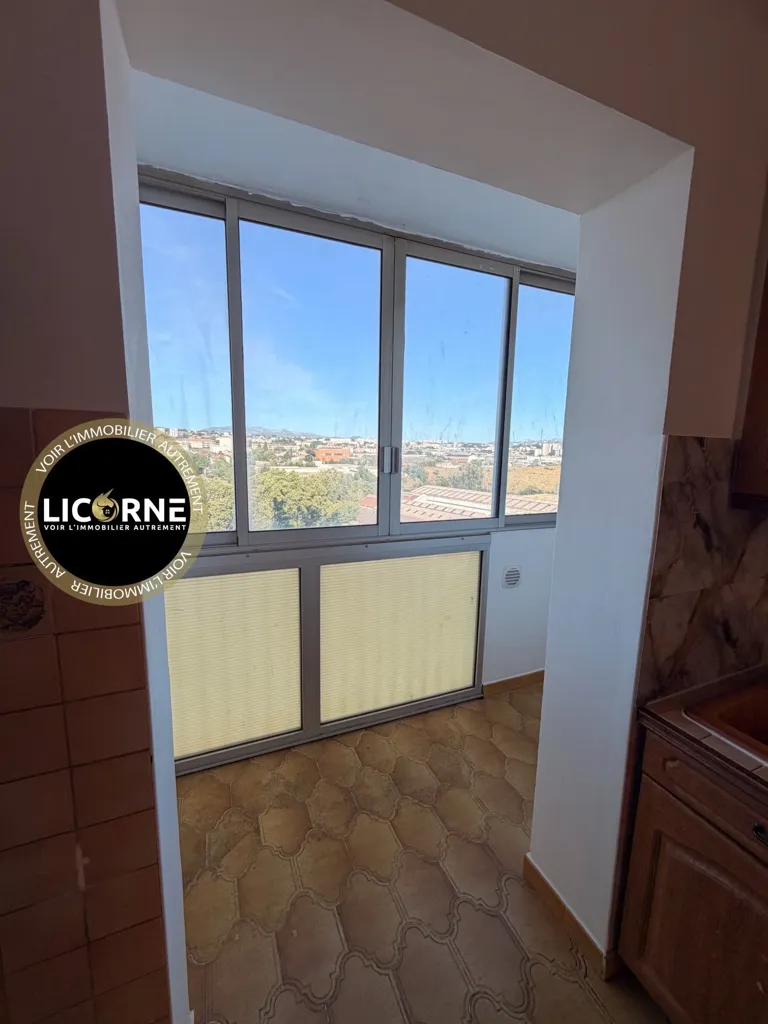 Cuisine - Appartement meublé avec balcon à Marseille 15ème