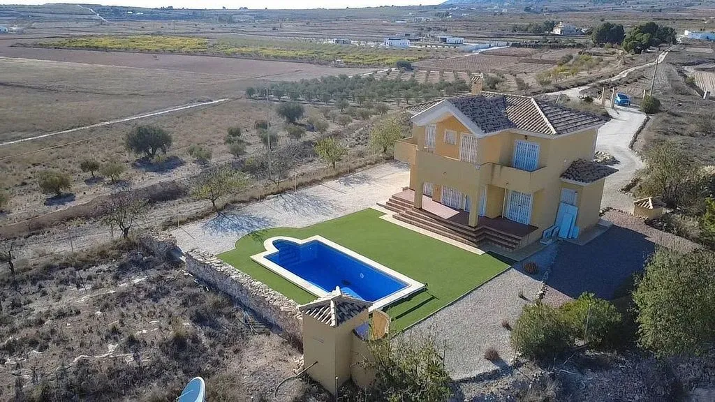 pool_area