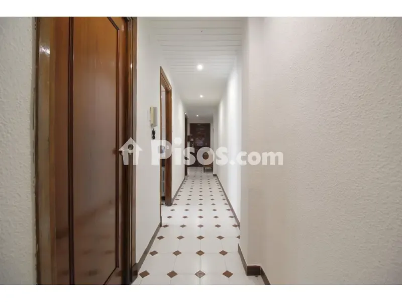 Hallway - Furnished Flat with Lift in Granada Centre