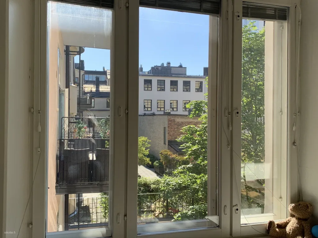 Rõdu - Corner Studio with Balcony in Helsinki Centre