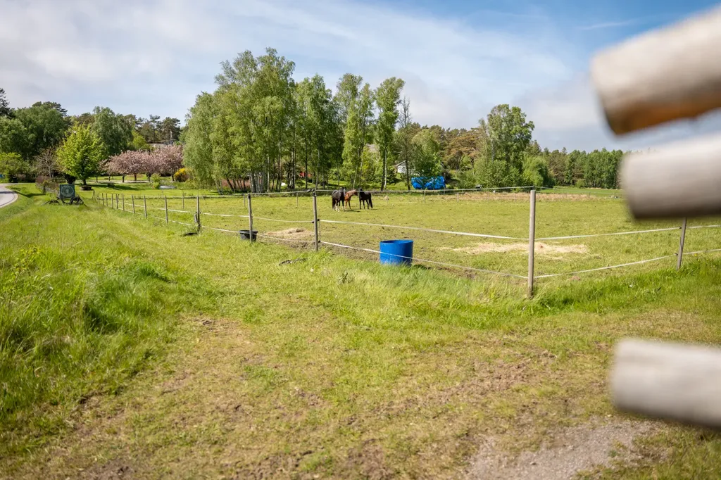 Jardin - Plot with Sea Access in Ellös, Västra Götaland