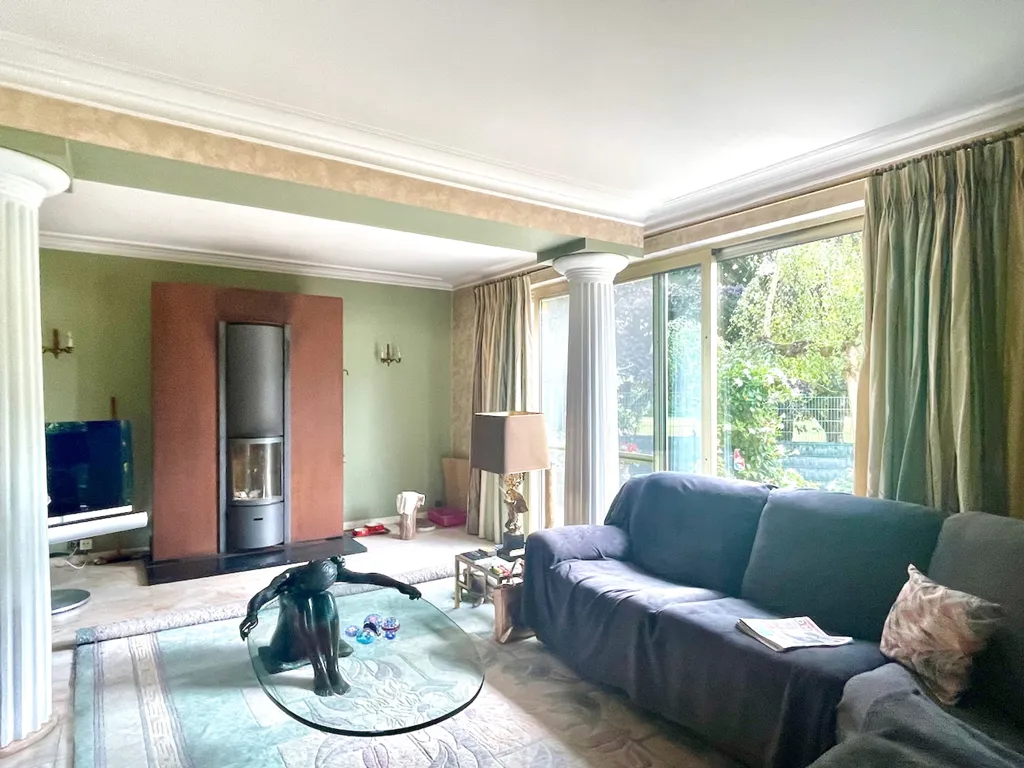 Soggiorno - Modernist Villa with Garden in Lasne