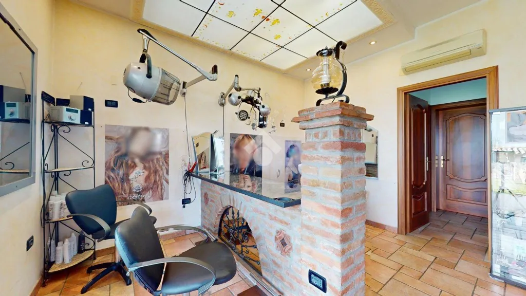 Villa with Private Garden in Cento