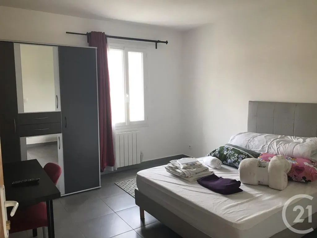 Chambres - Appartement F3 Meublé à Orsay, Proche RER