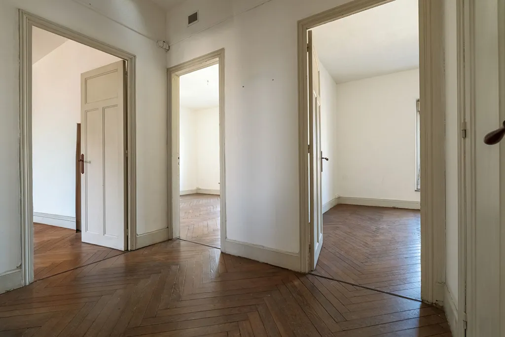 Toad - Traversant Flat with Medieval View in Carcassonne