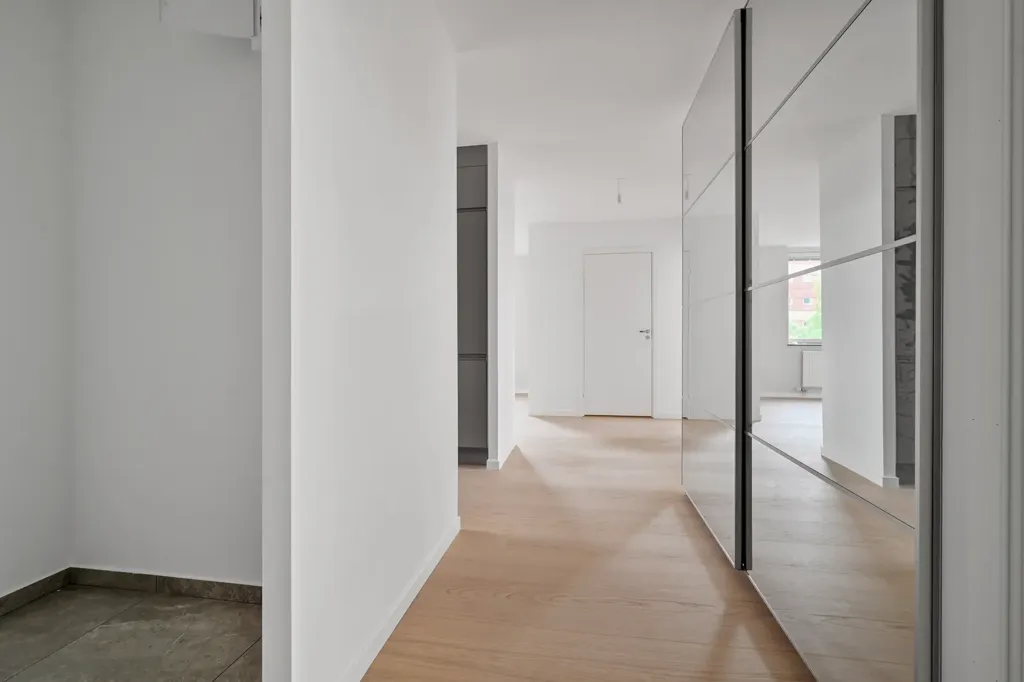 Ingresso - Modernised Penthouse with Balcony in Upplands Väsby