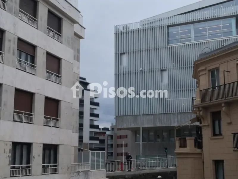 Välivaade - Modern Flat with Balcony in Donostia Centre