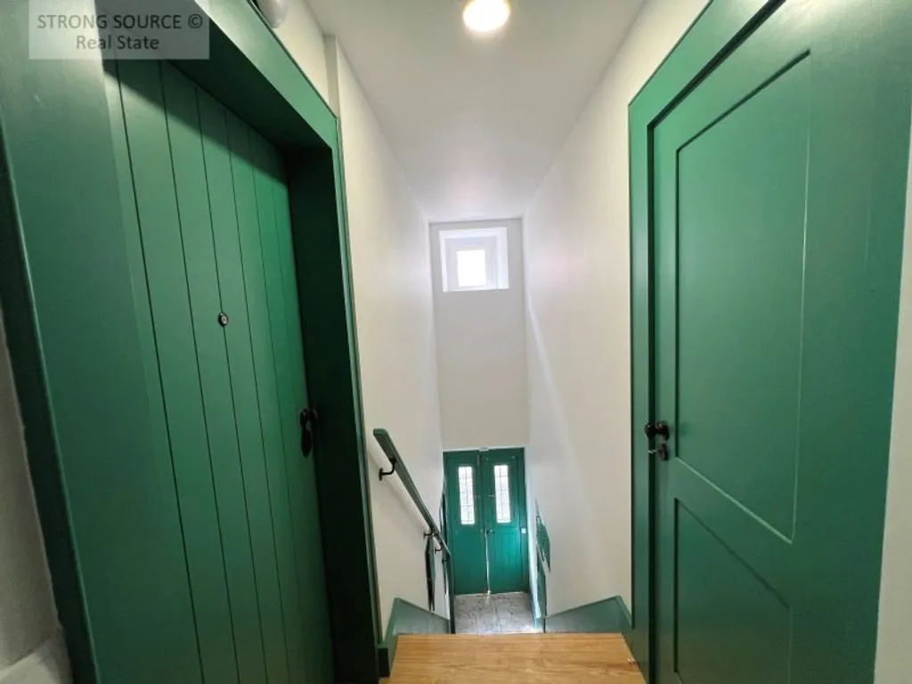 Toad - Luxury Apartments with River View in Graca, Lisbon