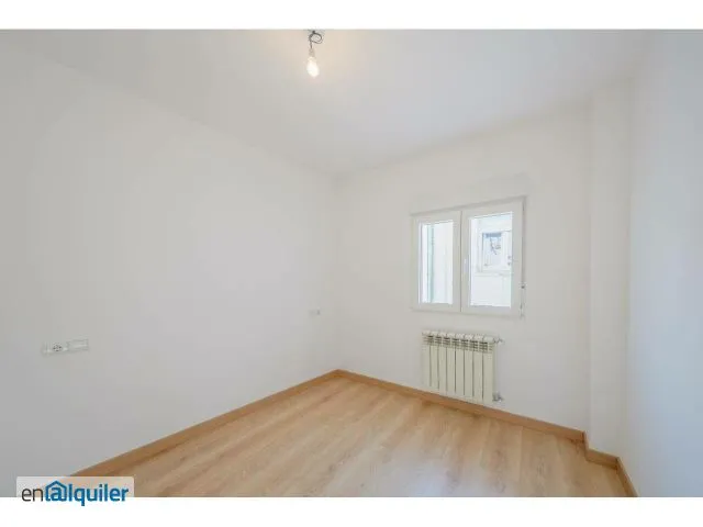 Toad - Fully Renovated Flat with Terrace in Carabanchel