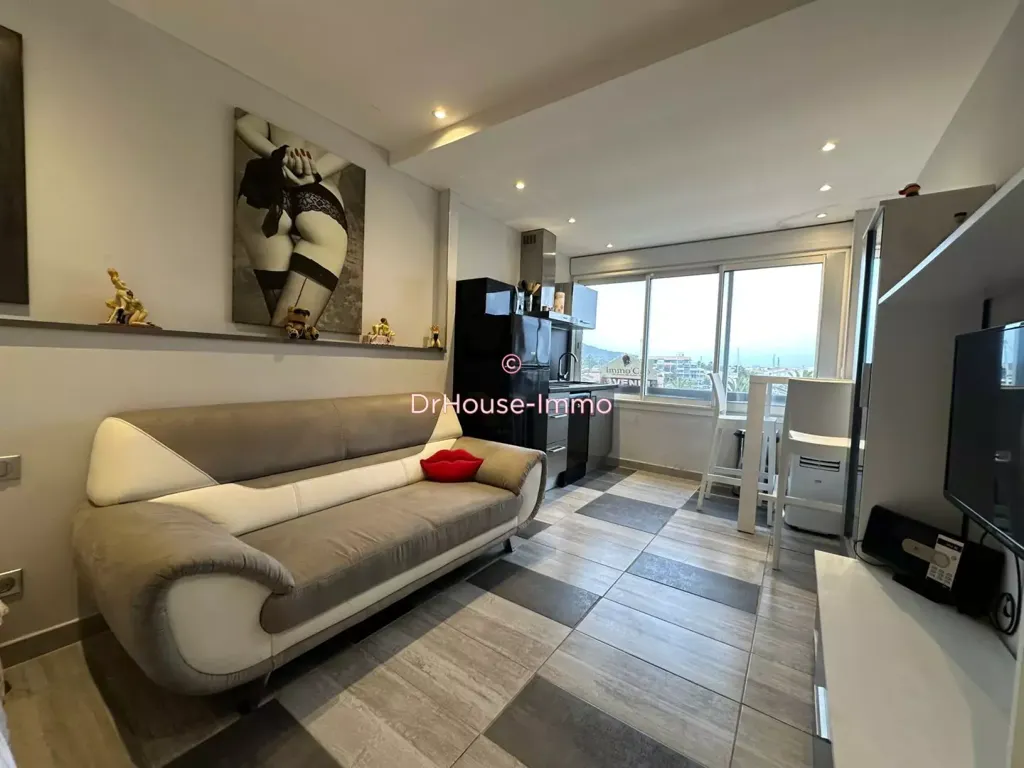Séjour - Studio Rénové avec Vue Port à Cap d'Agde