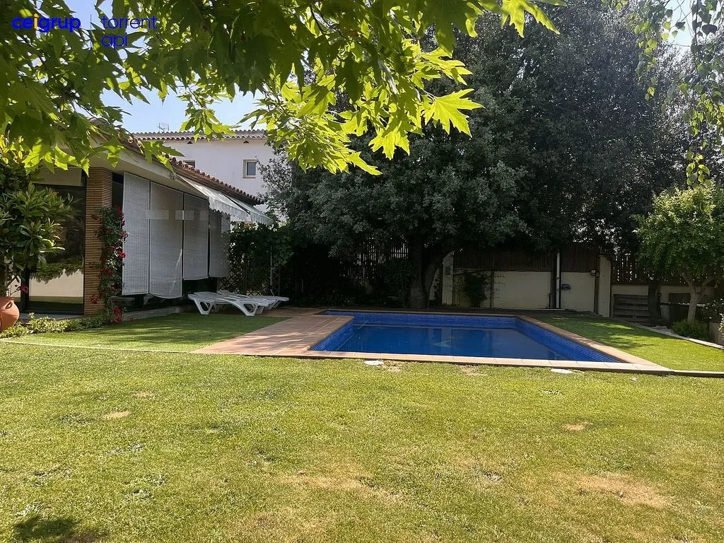 Piscine - Luxury Detached House with Pool in L'Escala