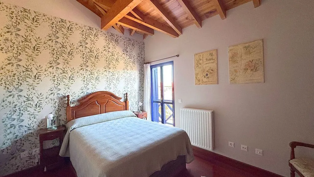 Magamistoad - Terraced House with Pool in Comillas