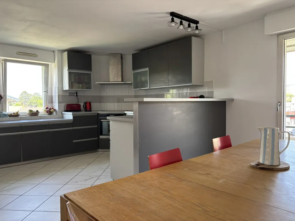 Cuisine - Duplex T4 avec Balcon à Annemasse
