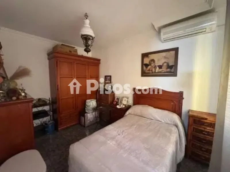 Chambres - Duplex with Garage in Barrio de los Institutos