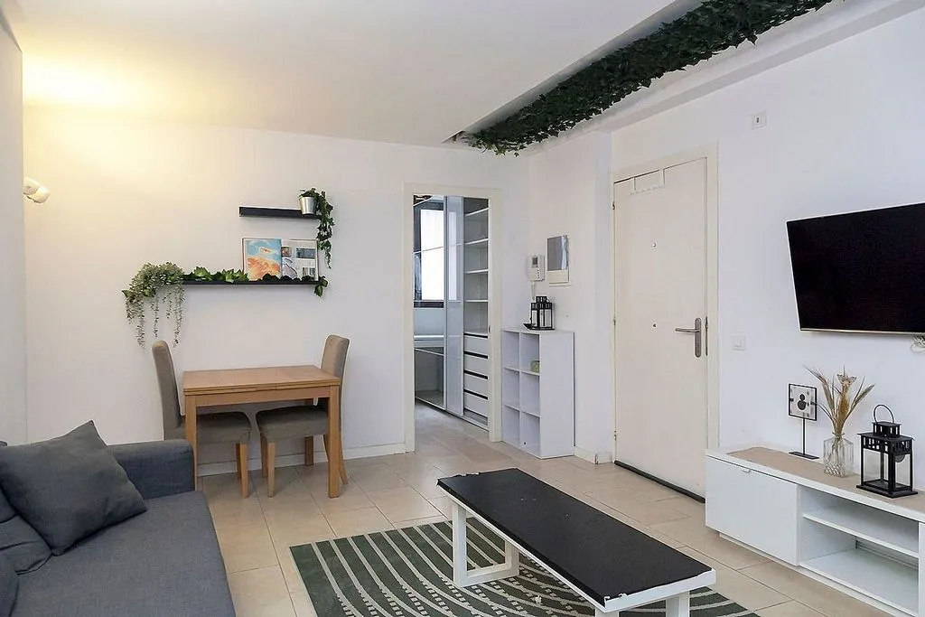 Living Room - Duplex with Terrace in La Salut, Barcelona