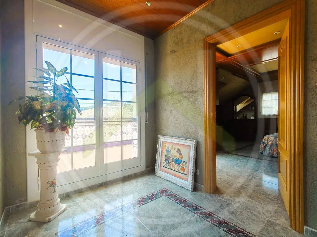 Entrée - Luxury House with Pool in Cànoves i Samalús